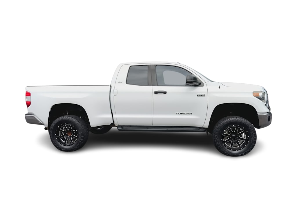 Thumbnail: 2019 Toyota Tundra - 24