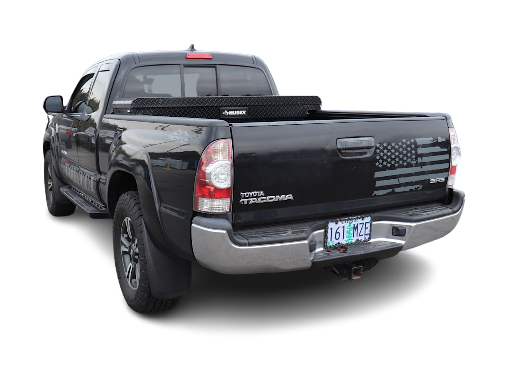 Thumbnail: 2015 Toyota Tacoma - 4
