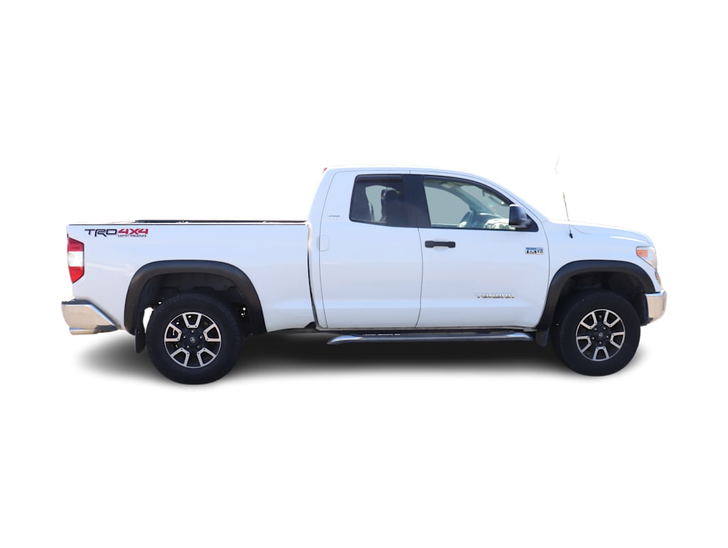 Thumbnail: 2015 Toyota Tundra - 10