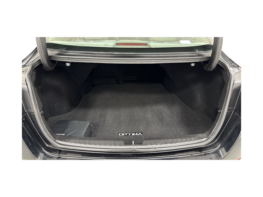 Thumbnail: 2015 Kia Optima - 16