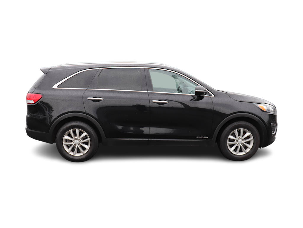 Thumbnail: 2017 Kia Sorento - 10