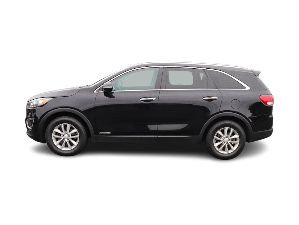 Thumbnail: 2017 Kia Sorento - 3