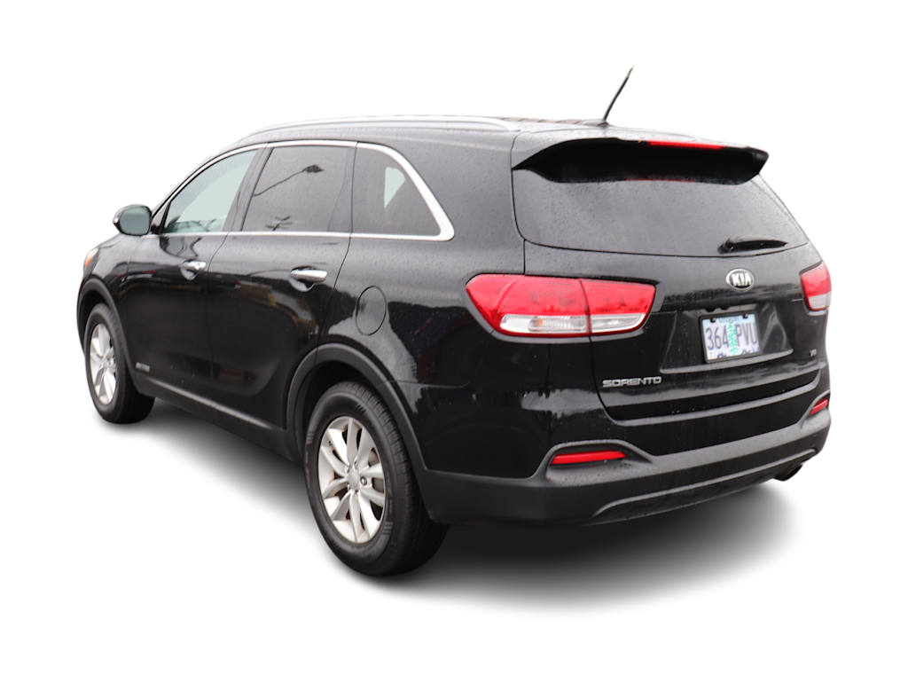Thumbnail: 2017 Kia Sorento - 4