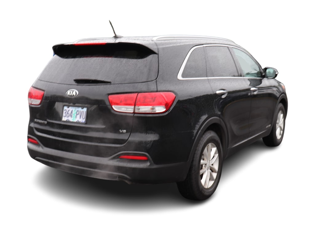 Thumbnail: 2017 Kia Sorento - 11