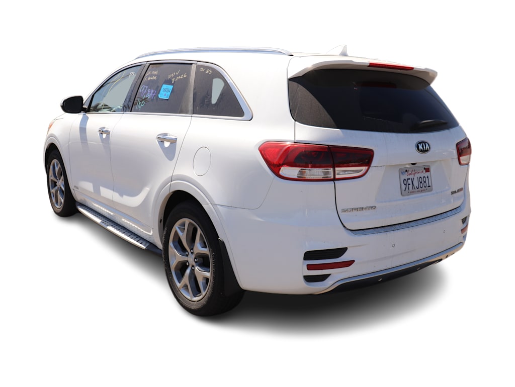 Thumbnail: 2016 Kia Sorento - 4