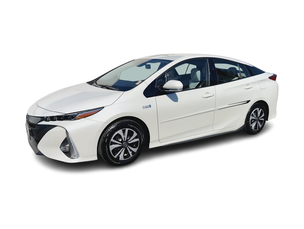 Thumbnail: 2017 Toyota Prius Prime - 3