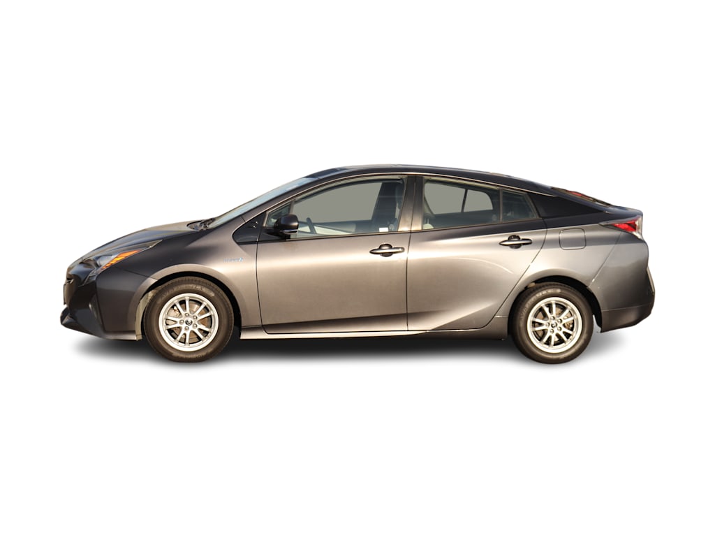 Thumbnail: 2016 Toyota Prius - 3