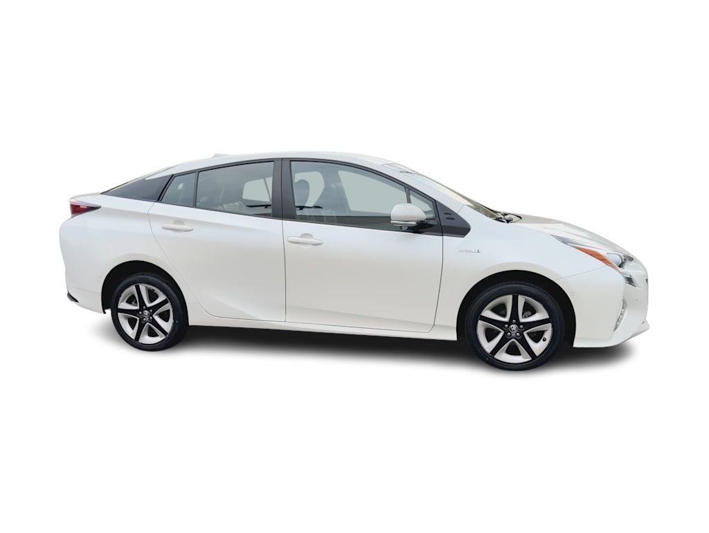 Thumbnail: 2018 Toyota Prius - 21