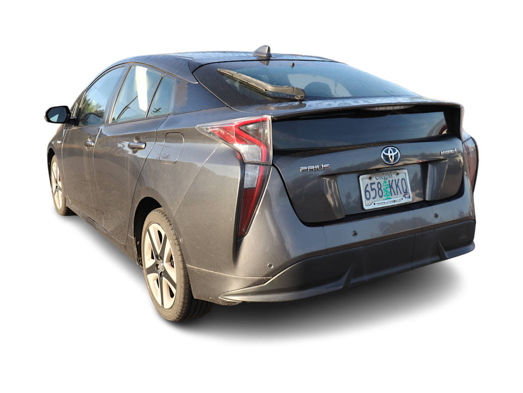 Thumbnail: 2017 Toyota Prius - 3