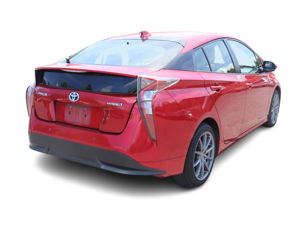Thumbnail: 2016 Toyota Prius - 11