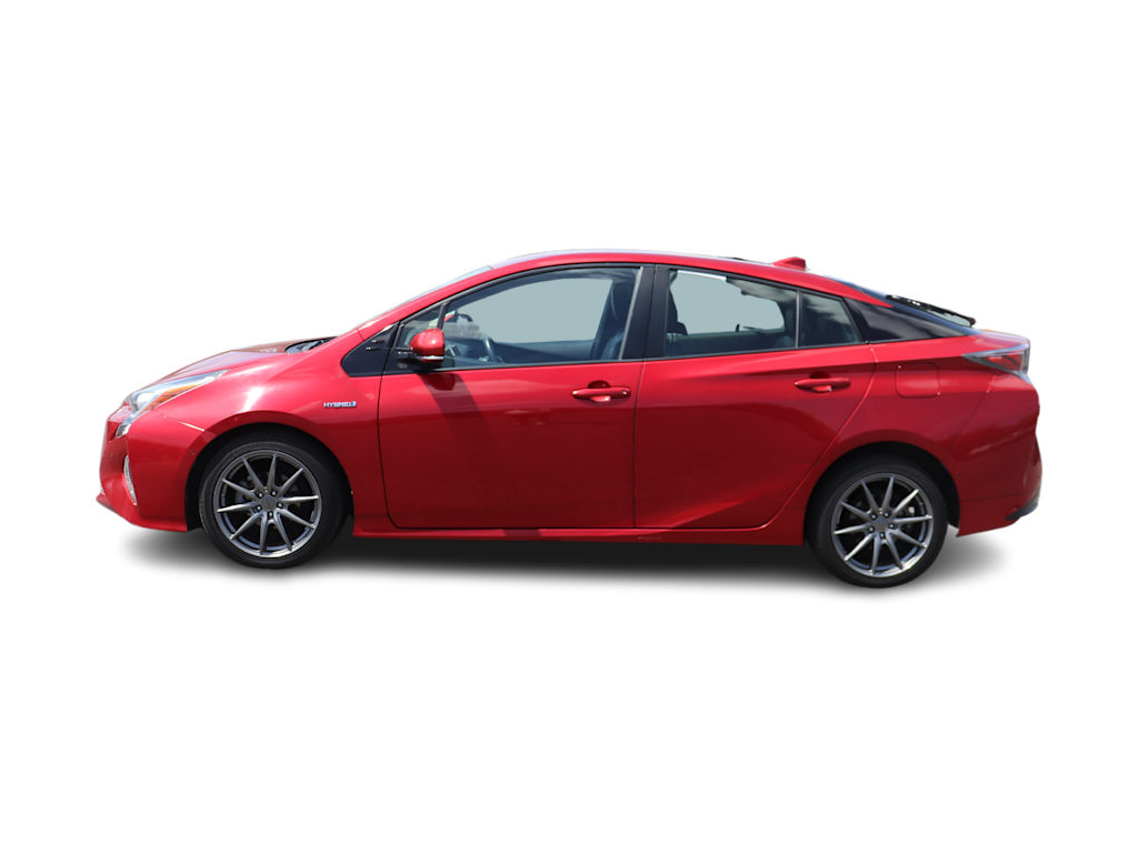 Thumbnail: 2016 Toyota Prius - 3
