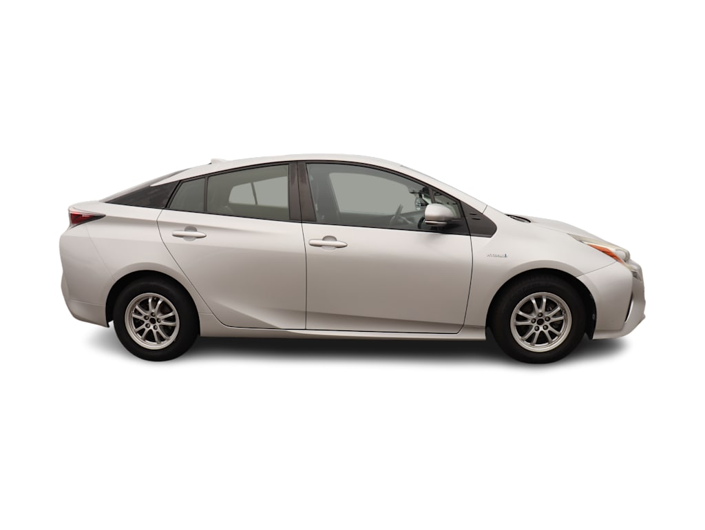 Thumbnail: 2017 Toyota Prius - 10
