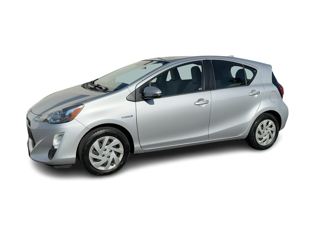 Thumbnail: 2016 Toyota Prius c - 3