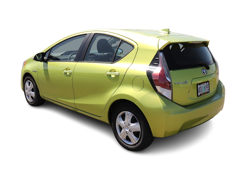 Thumbnail: 2015 Toyota Prius c - 4