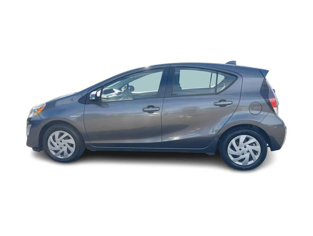 Thumbnail: 2015 Toyota Prius c - 21