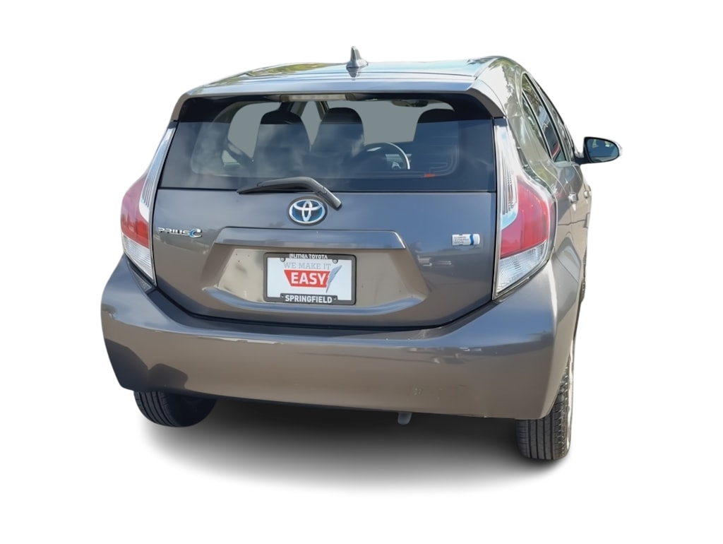 Thumbnail: 2015 Toyota Prius c - 22