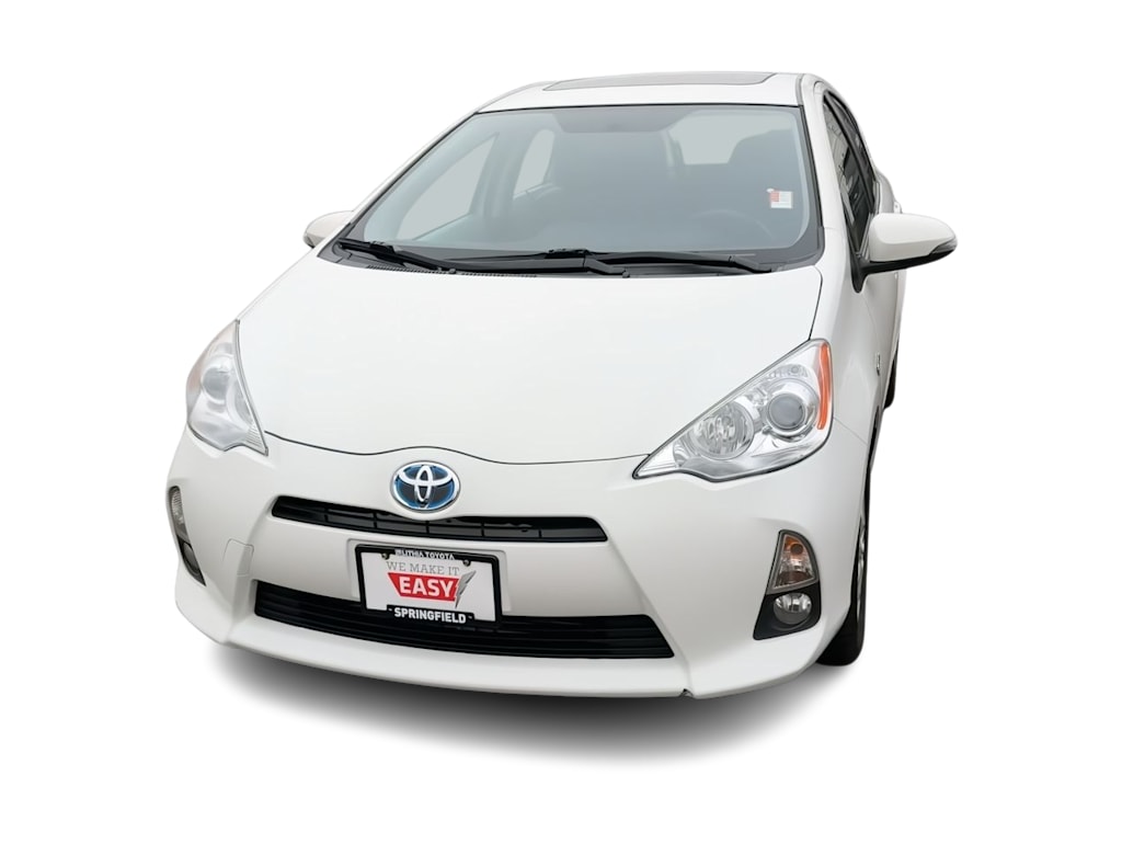 2014 Toyota Prius c Four 5