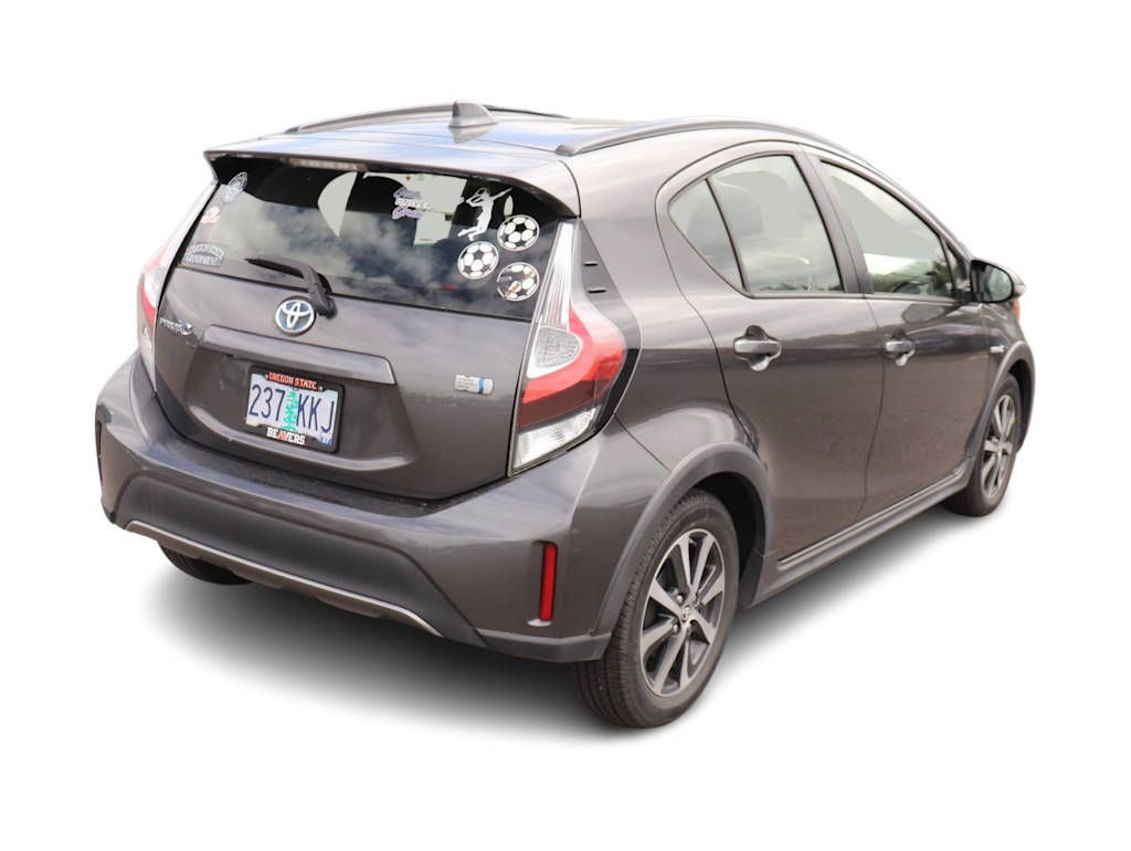 Thumbnail: 2018 Toyota Prius c - 11