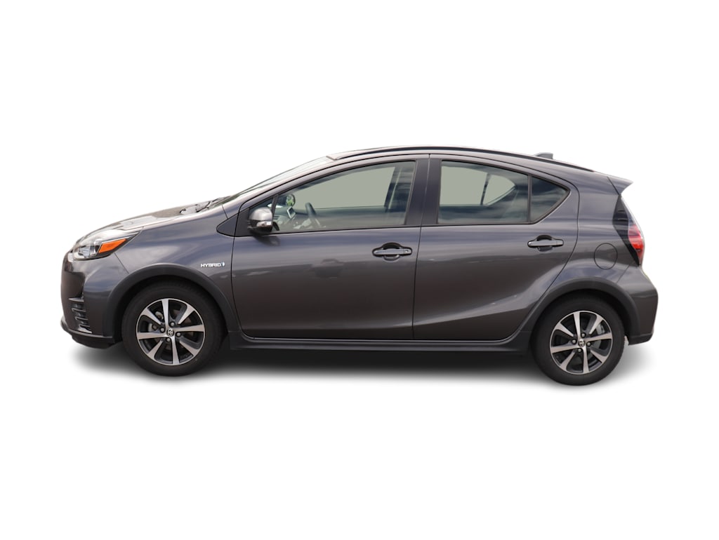 Thumbnail: 2018 Toyota Prius c - 3