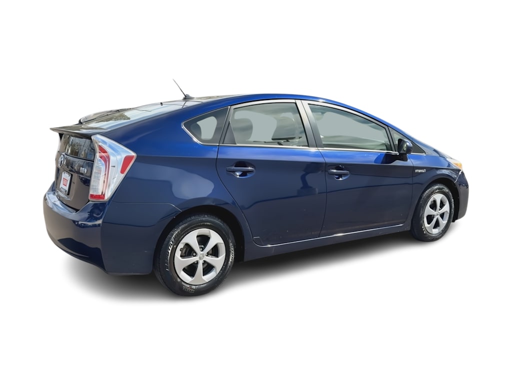 Thumbnail: 2015 Toyota Prius - 23