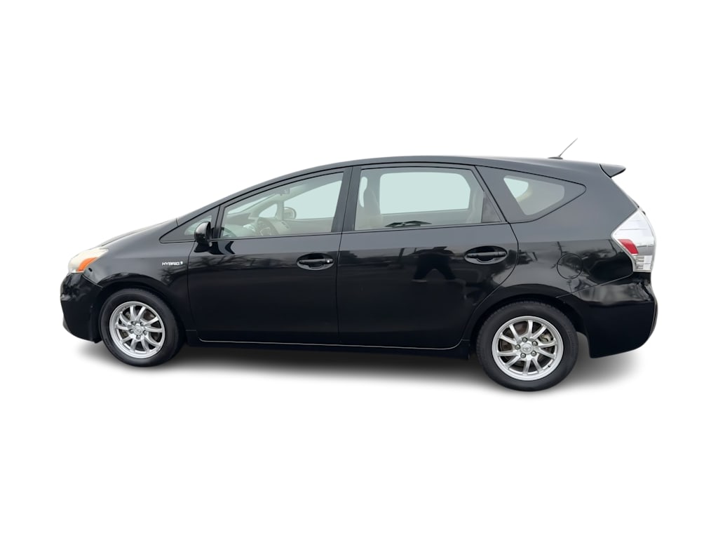 2012 Toyota Prius v Two 18