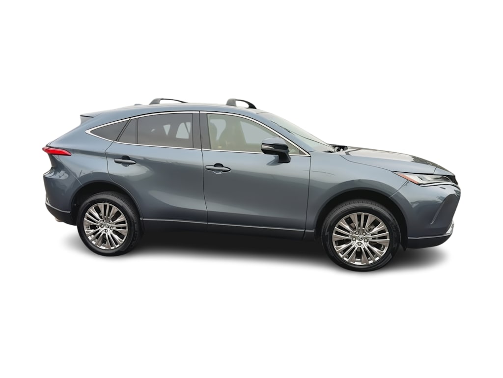 Thumbnail: 2021 Toyota Venza - 23