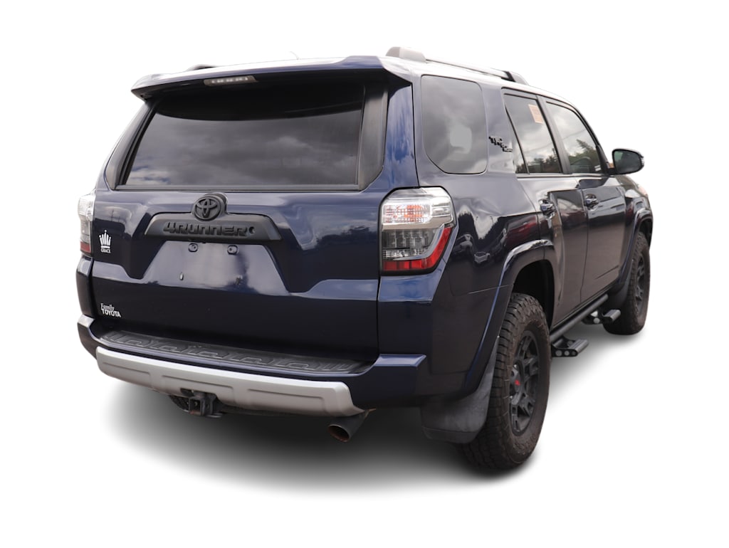 Thumbnail: 2018 Toyota 4Runner - 11