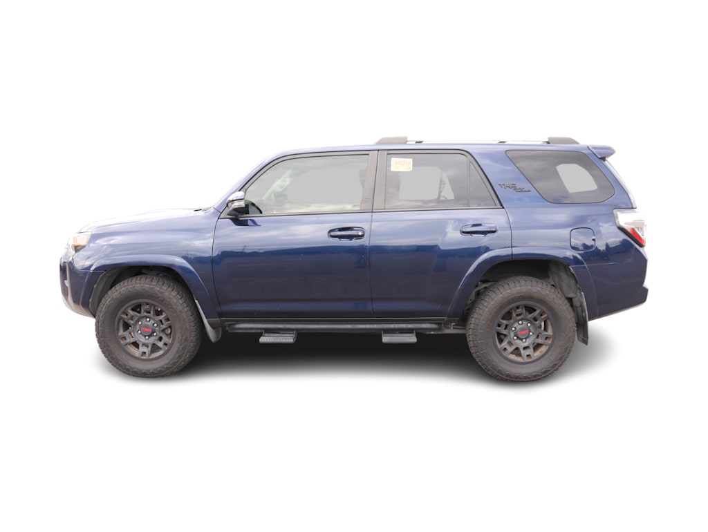 Thumbnail: 2018 Toyota 4Runner - 3