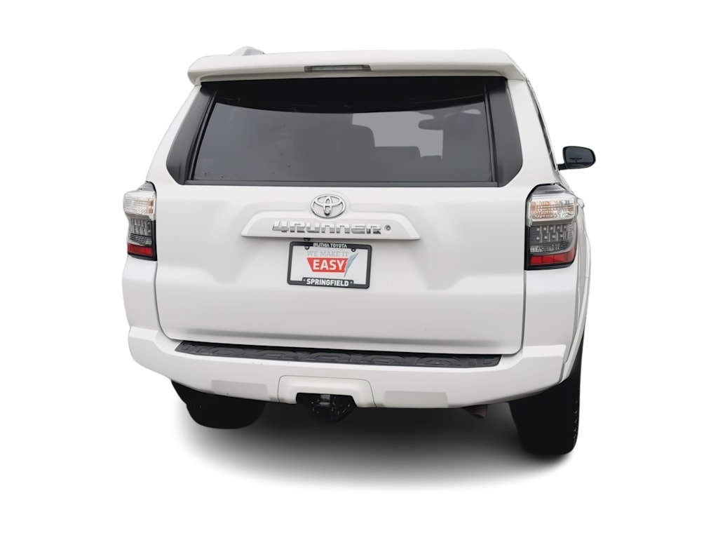 Thumbnail: 2015 Toyota 4Runner - 21