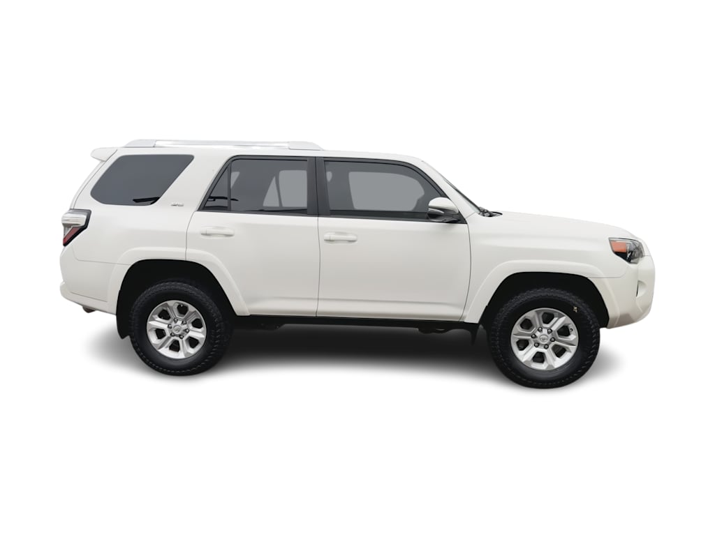 Thumbnail: 2015 Toyota 4Runner - 23