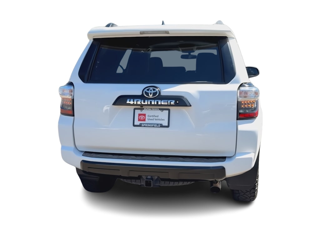 Thumbnail: 2016 Toyota 4Runner - 23