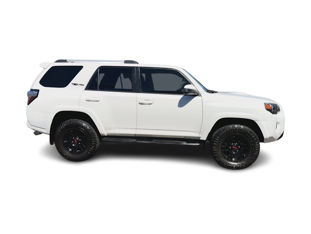 Thumbnail: 2016 Toyota 4Runner - 25
