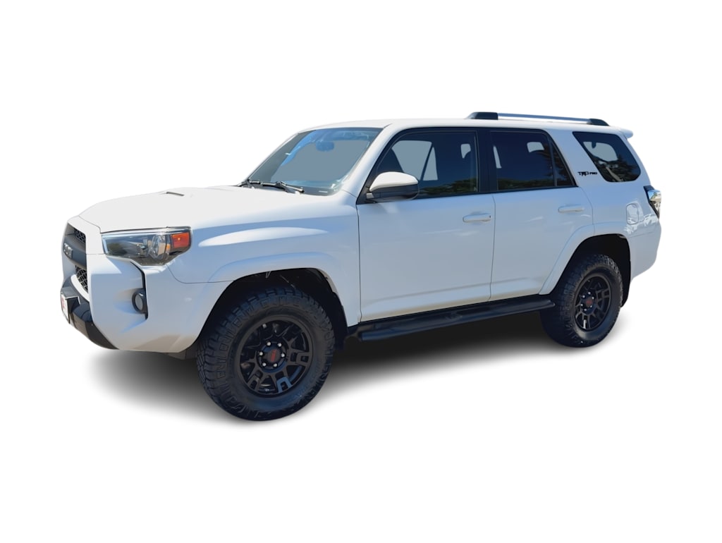 Thumbnail: 2016 Toyota 4Runner - 3
