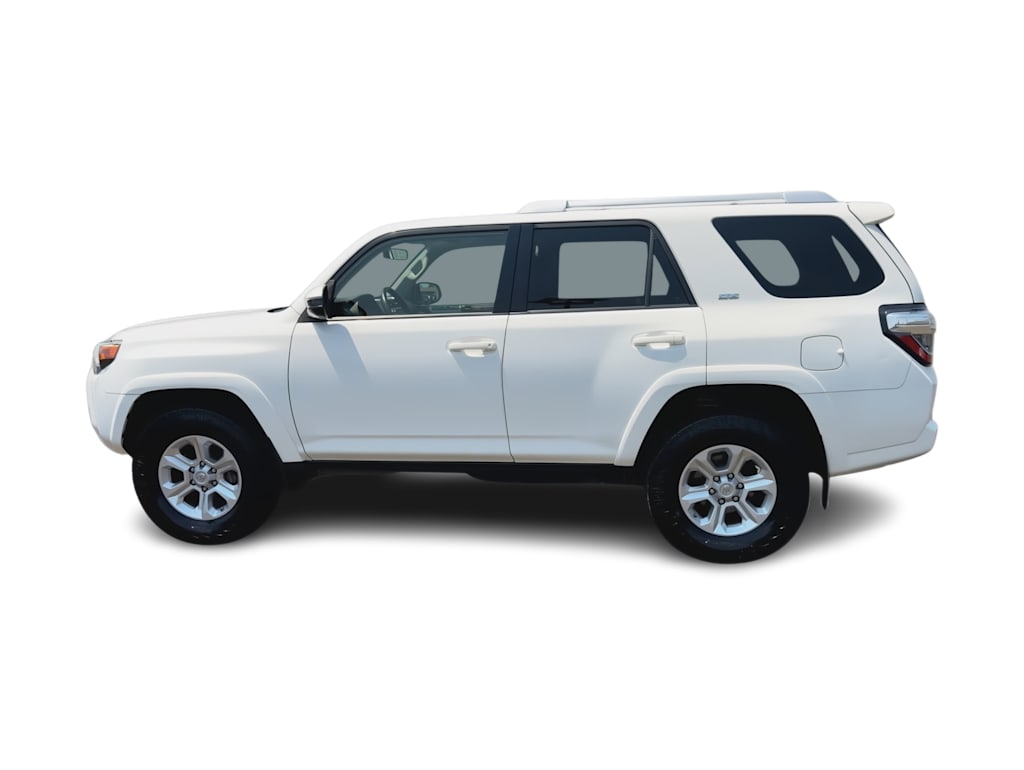 Thumbnail: 2016 Toyota 4Runner - 22