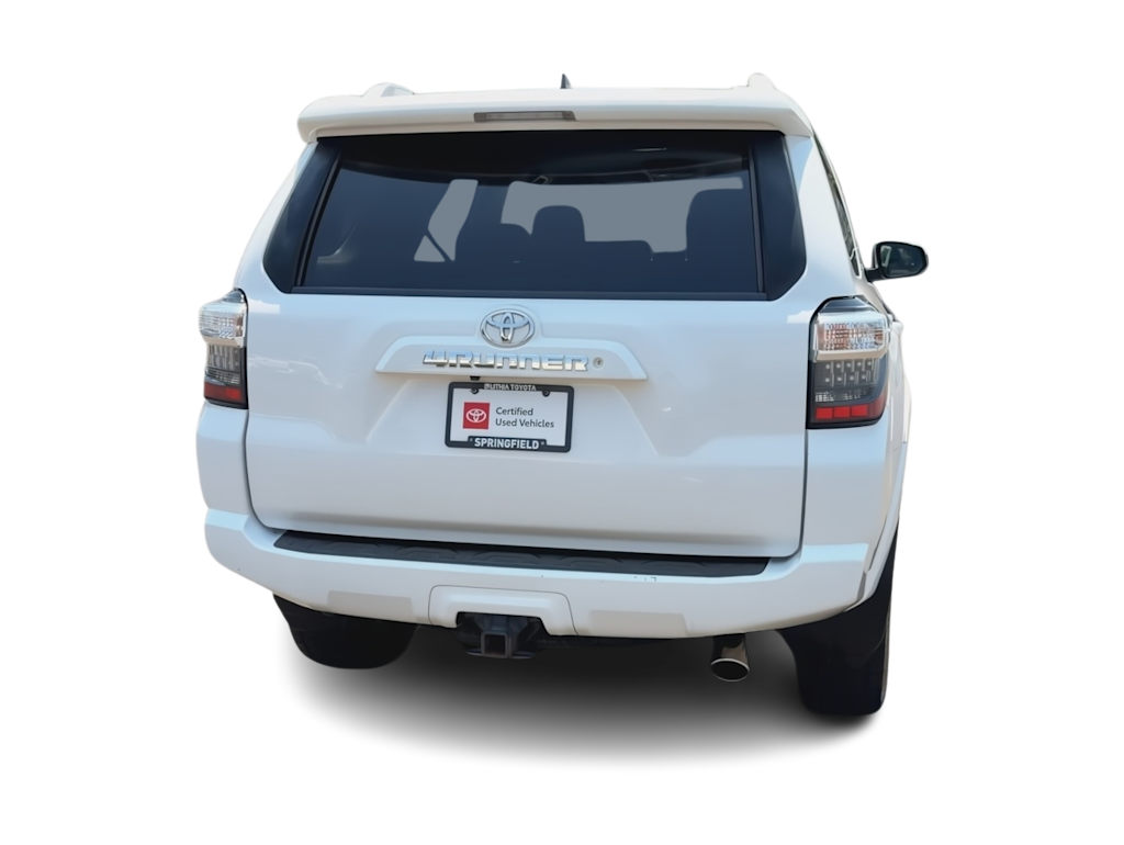 Thumbnail: 2016 Toyota 4Runner - 5