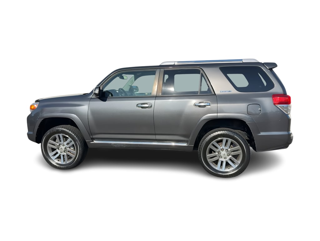 Thumbnail: 2010 Toyota 4Runner - 22