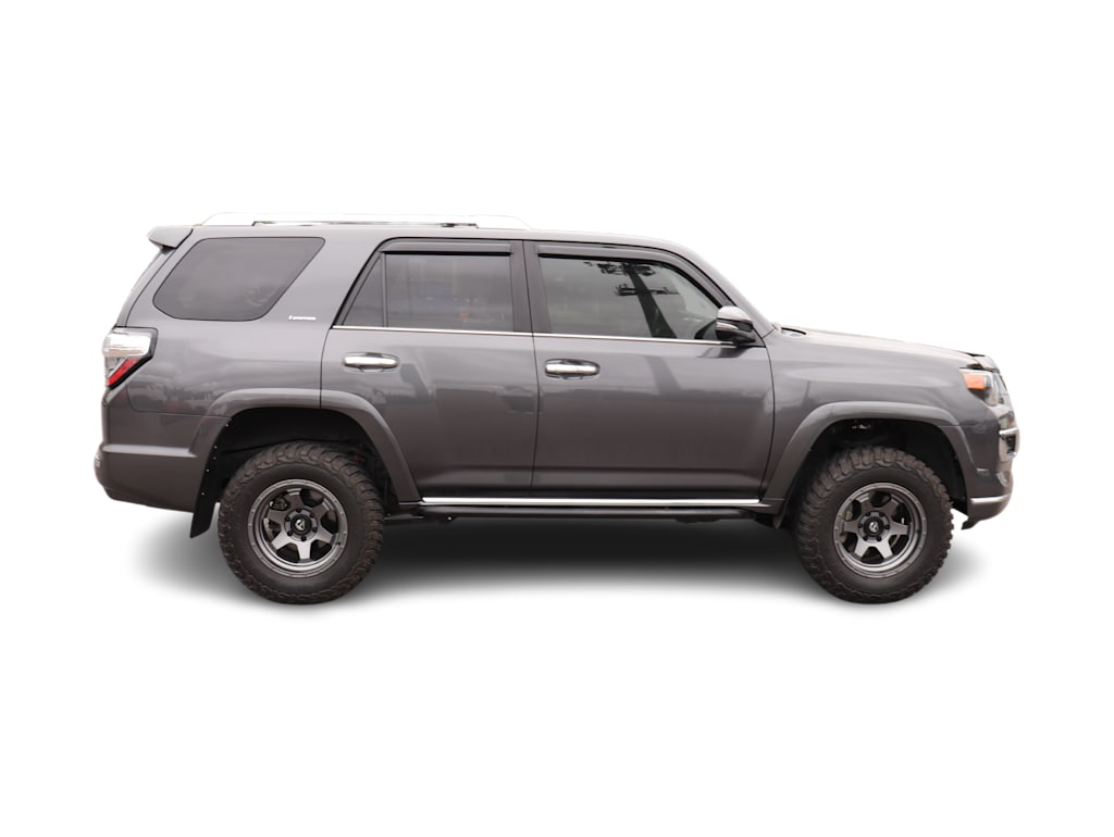 Thumbnail: 2022 Toyota 4Runner - 10