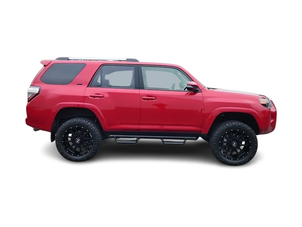 Thumbnail: 2021 Toyota 4Runner - 24