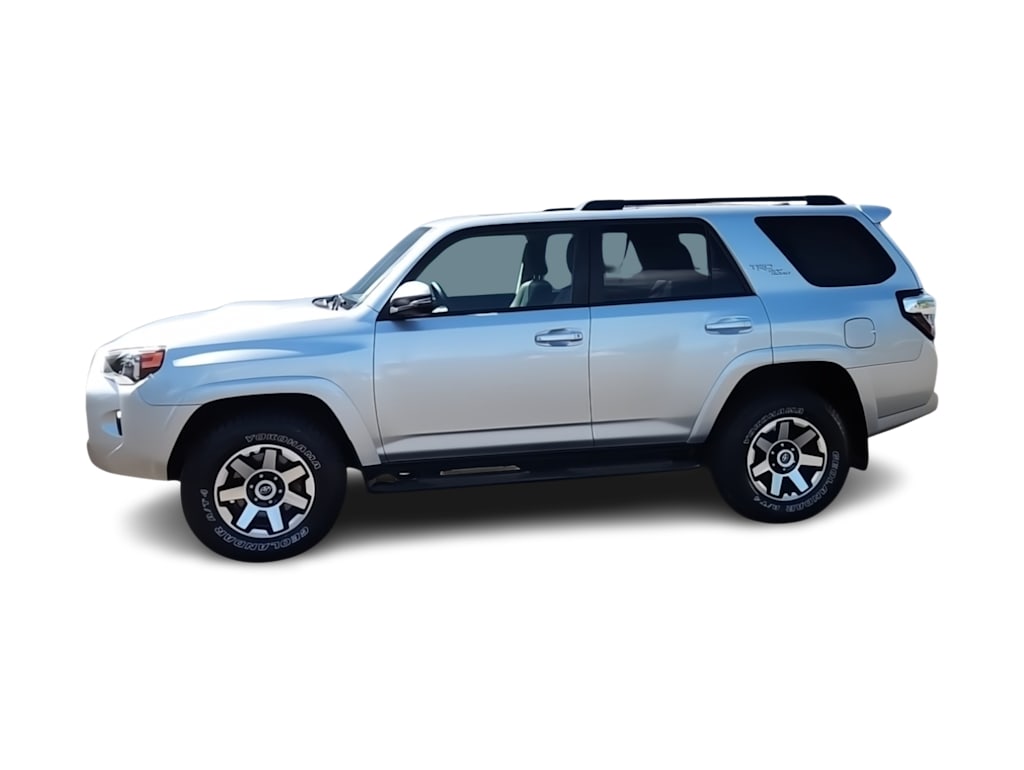 Thumbnail: 2021 Toyota 4Runner - 3