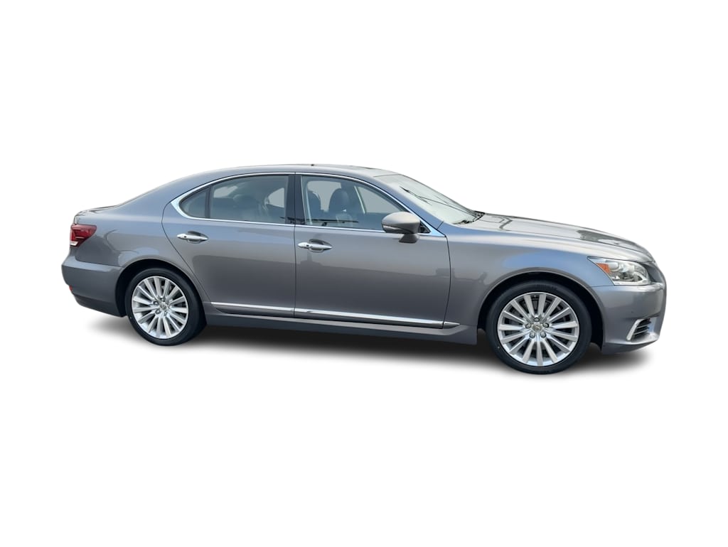2016 Lexus LS 460 24