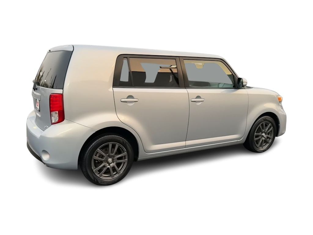 2013 Scion xB 10 Series 23