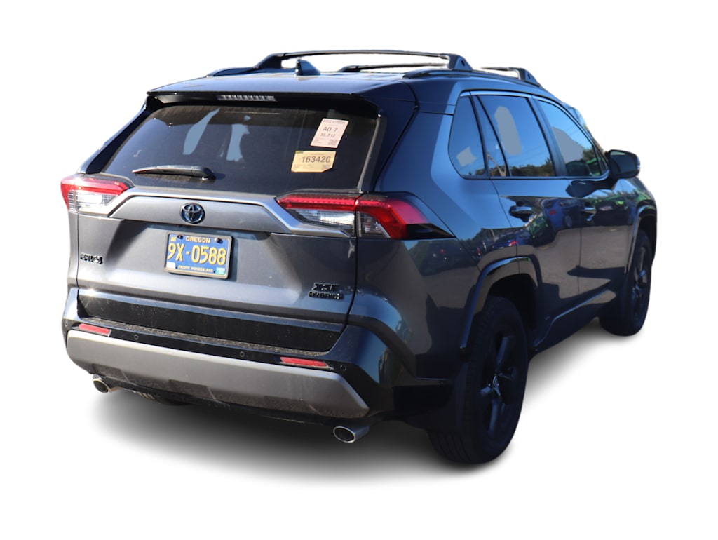 Thumbnail: 2020 Toyota RAV4 - 11