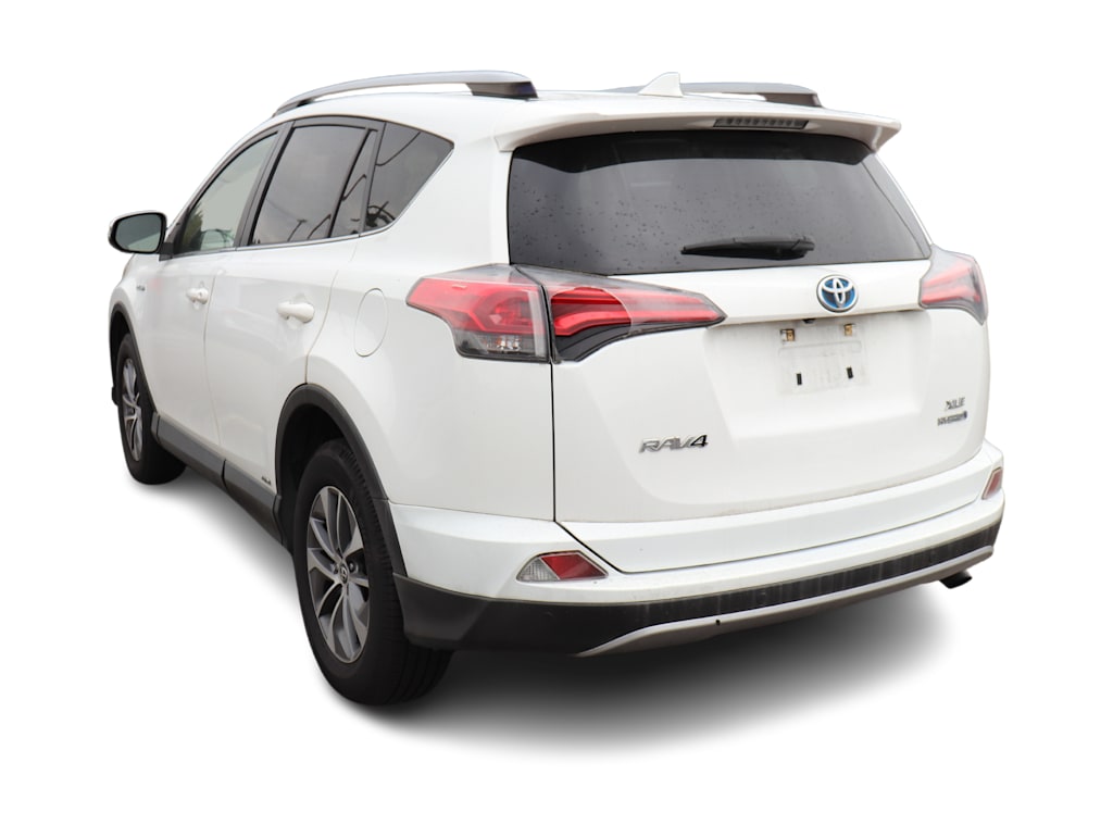 Thumbnail: 2018 Toyota RAV4 - 3