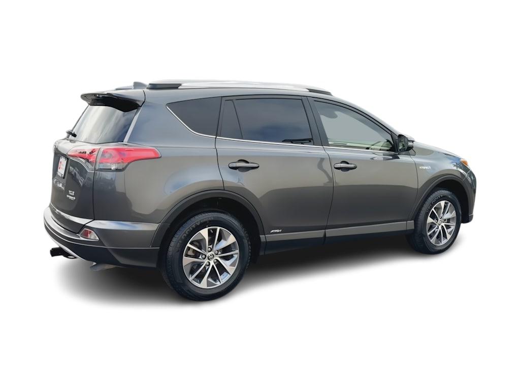 Thumbnail: 2018 Toyota RAV4 - 23