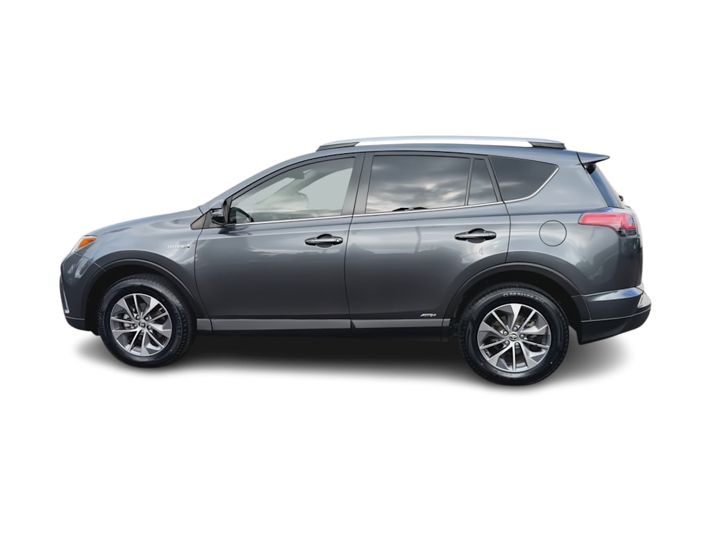 Thumbnail: 2018 Toyota RAV4 - 21