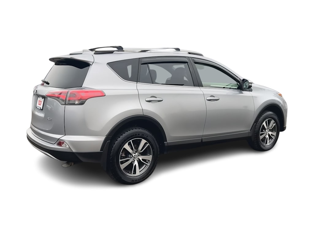 2018 Toyota RAV4 XLE 23