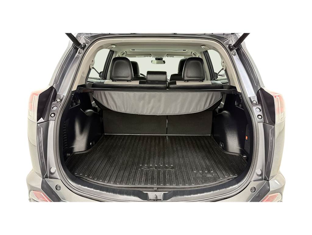 Thumbnail: 2018 Toyota RAV4 - 17