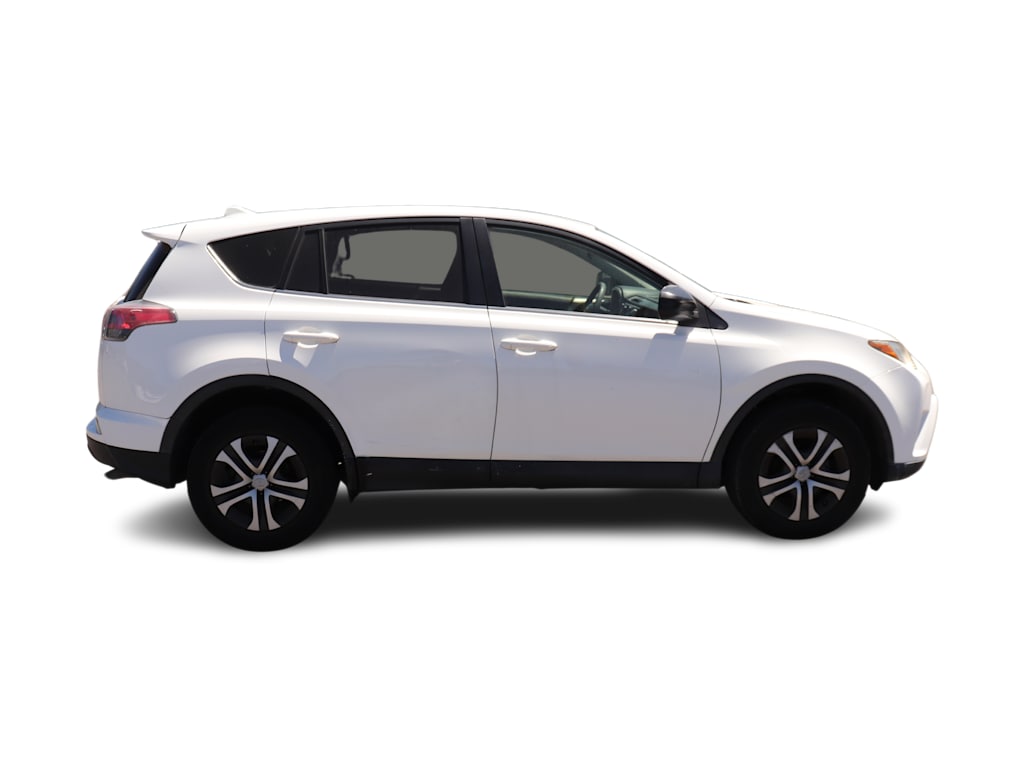 Thumbnail: 2017 Toyota RAV4 - 10