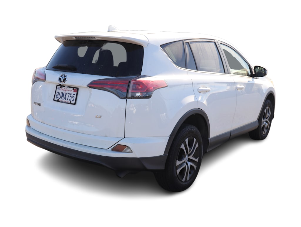Thumbnail: 2018 Toyota RAV4 - 11