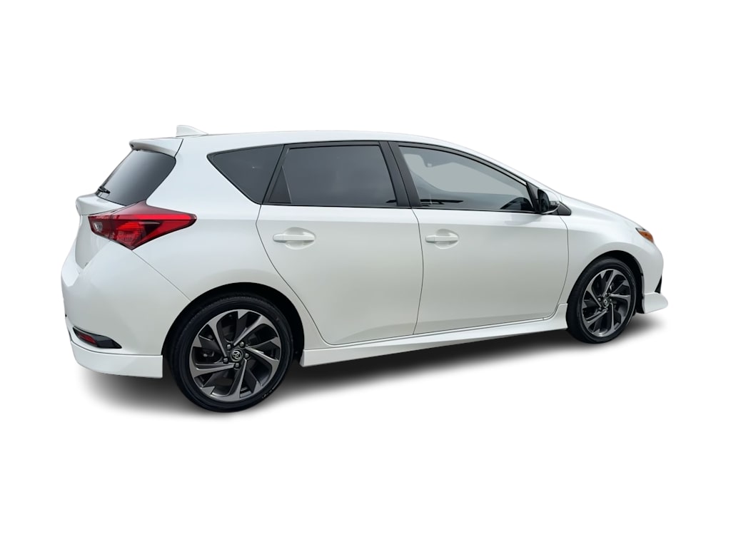 2018 Toyota Corolla iM Base 23